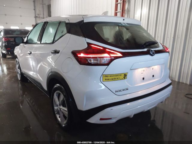 Nissan Kicks S Image 14