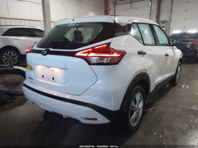 Nissan Kicks S Image 10