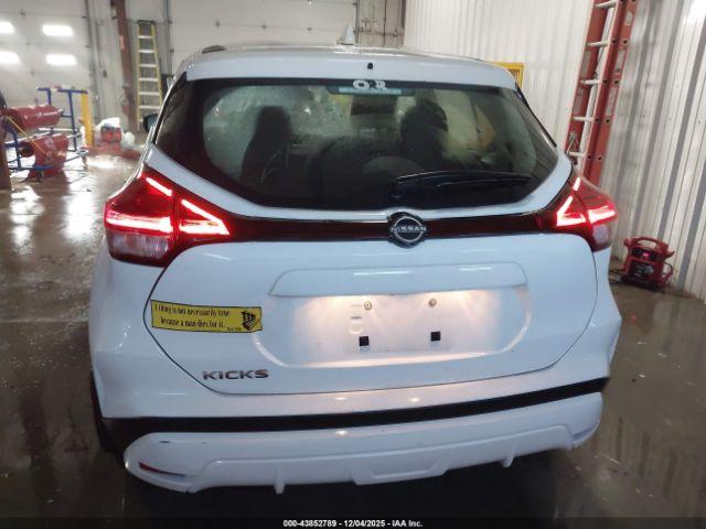 Nissan Kicks S Image 11