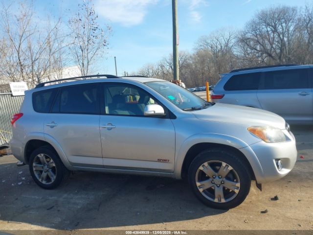 Toyota RAV4 Sport V6 Image 10