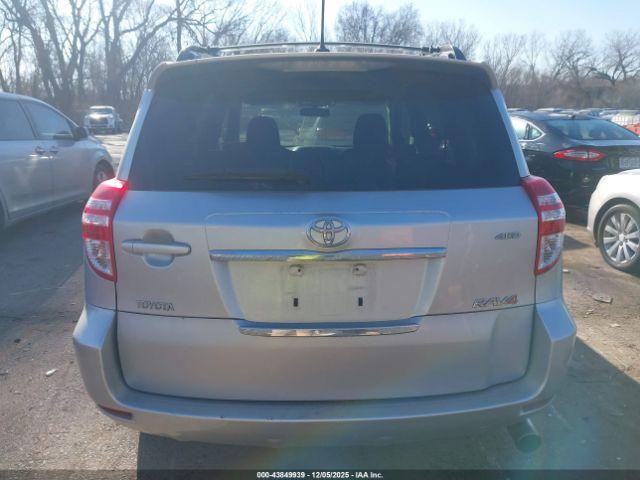 Toyota RAV4 Sport V6 Image 5