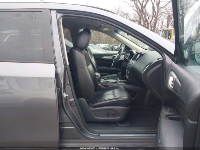 Nissan Pathfinder Sl Image 9