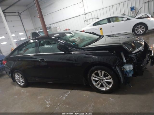 Hyundai SONATA Gls Image 13