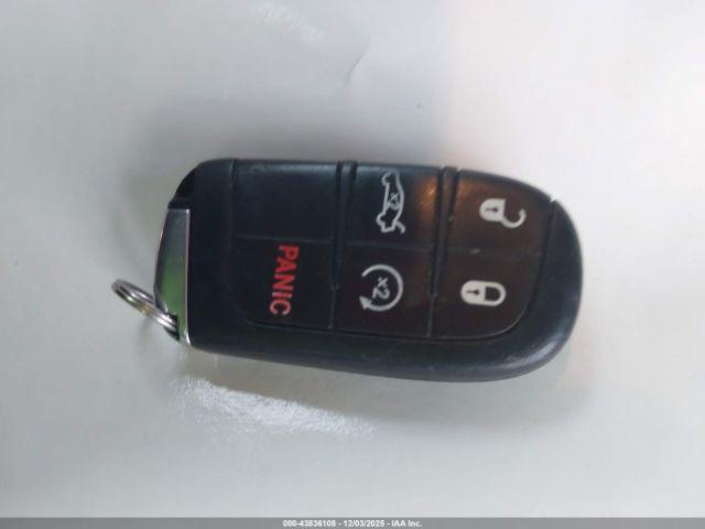 Dodge Challenger Sxt Plus Image 10