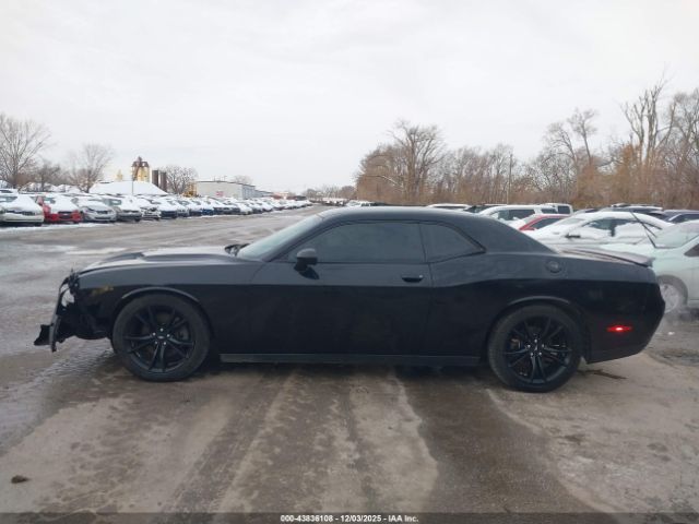 Dodge Challenger Sxt Plus Image 16