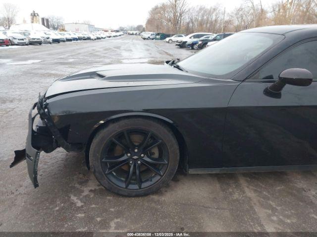 Dodge Challenger Sxt Plus Image 17