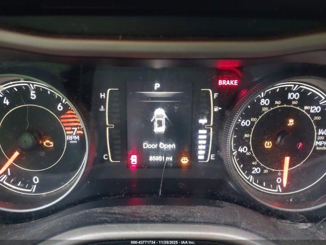 Jeep Cherokee Latitude Fwd Image 2