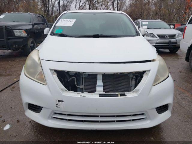 Nissan Versa 1.6 Sv Image 8