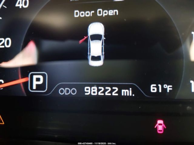 Kia Cadenza Premium Image 5