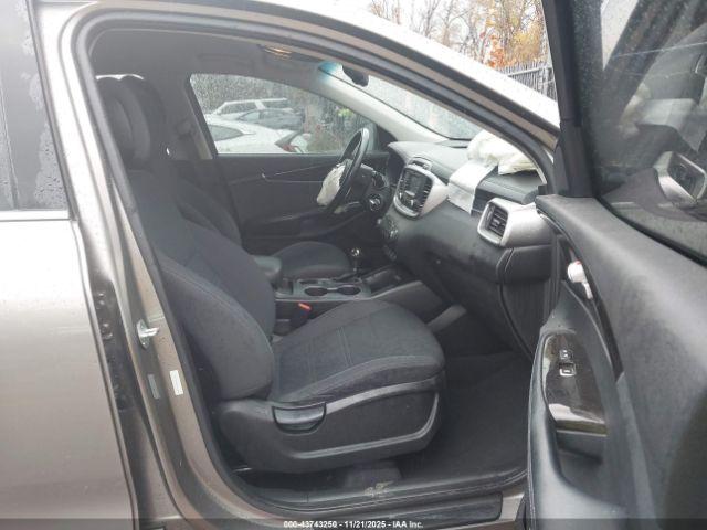 Kia Sorento 2.4l Lx Image 8