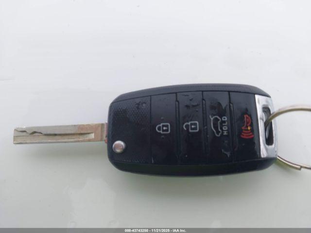 Kia Sorento 2.4l Lx Image 17