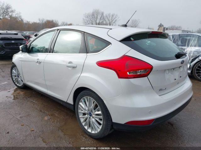 Ford Focus Titanium Image 4