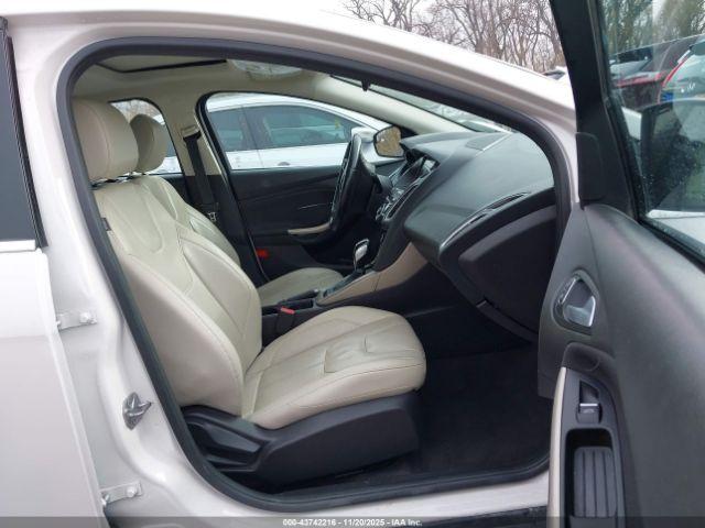 Ford Focus Titanium Image 9