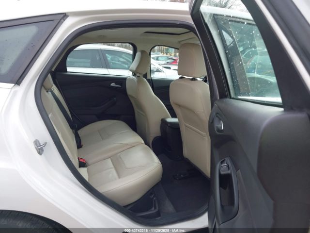 Ford Focus Titanium Image 6