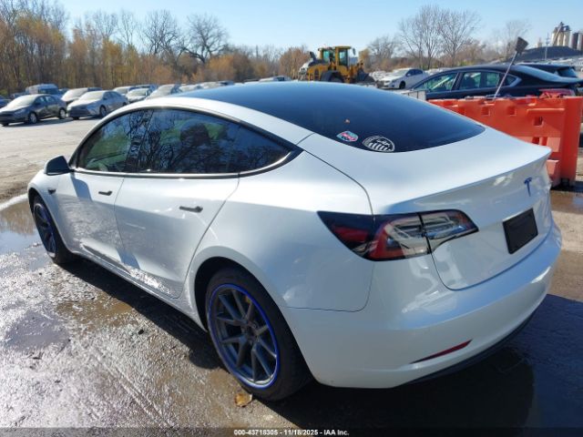 Tesla Model 3 Long Range Dual Motor All-wheel Drive Image 13