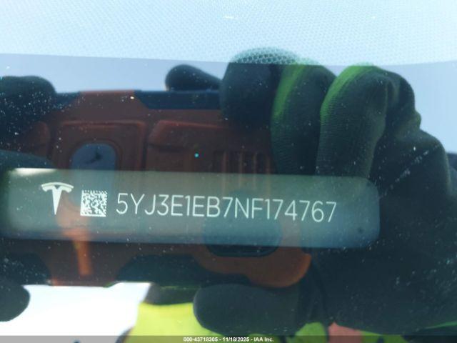 Tesla Model 3 Long Range Dual Motor All-wheel Drive Image 14