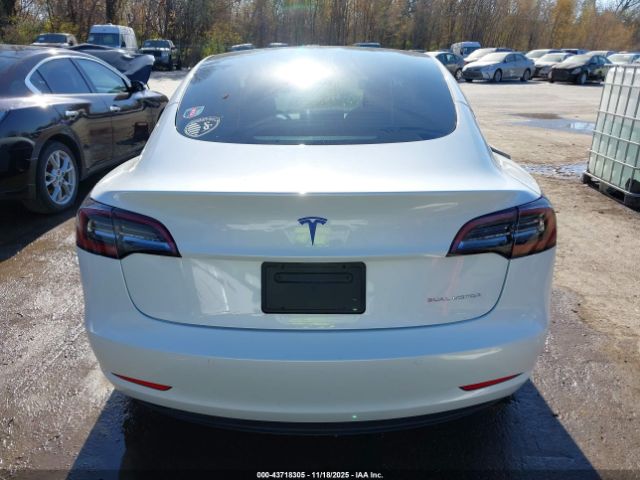 Tesla Model 3 Long Range Dual Motor All-wheel Drive Image 2
