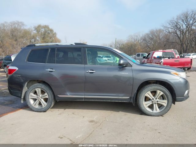 Toyota Highlander Limited V6 Image 14