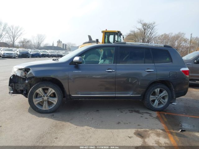 Toyota Highlander Limited V6 Image 8