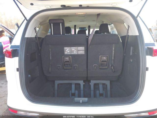 Kia Carnival Lx Seat Package Image 13