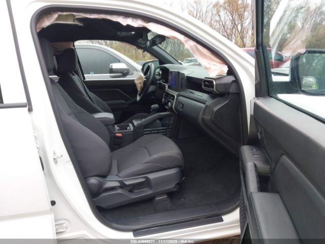 Toyota Tacoma Sr Image 10