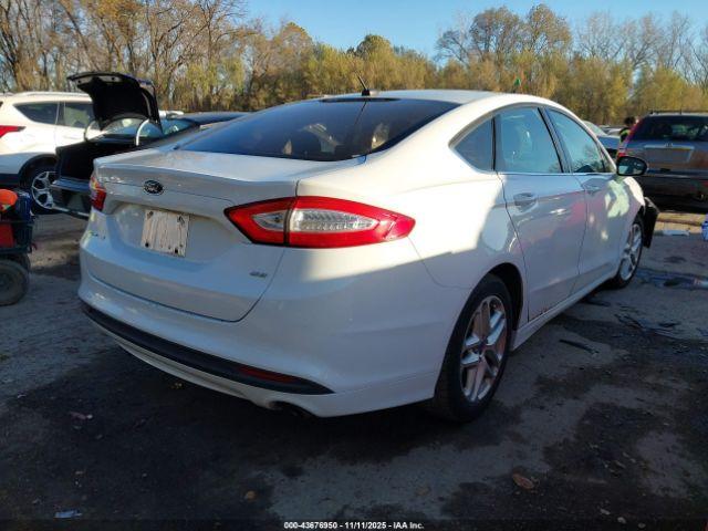 Ford Fusion Se Image 8