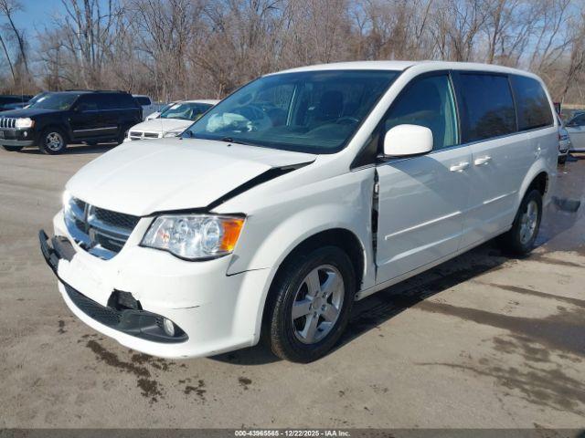 Dodge Grand Caravan Crew Image 2