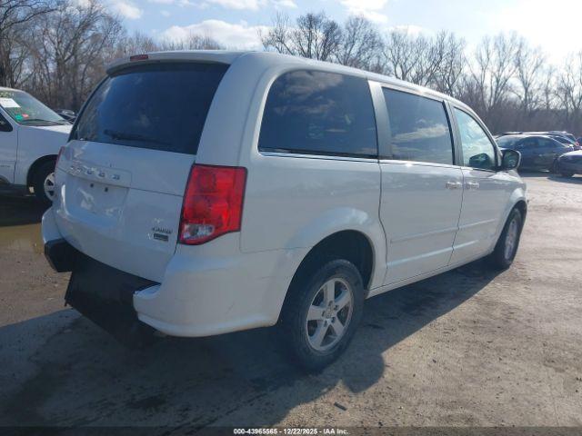 Dodge Grand Caravan Crew Image 13