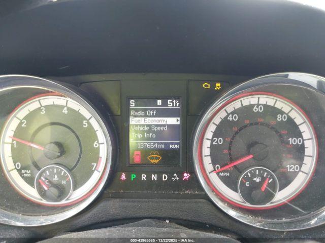 Dodge Grand Caravan Crew Image 6