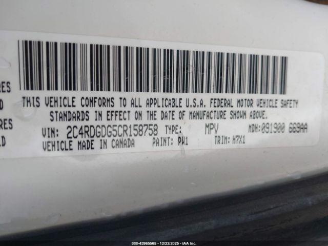 Dodge Grand Caravan Crew Image 12