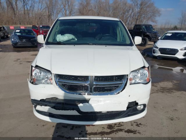 Dodge Grand Caravan Crew Image 9