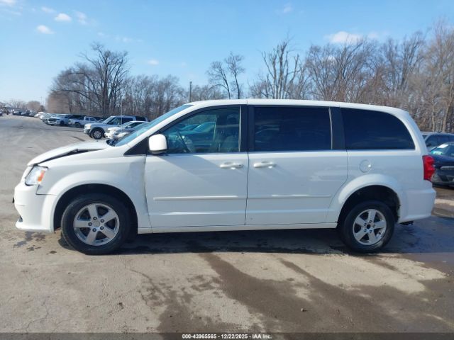 Dodge Grand Caravan Crew Image 11