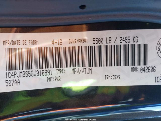 Jeep Cherokee Trailhawk Image 12