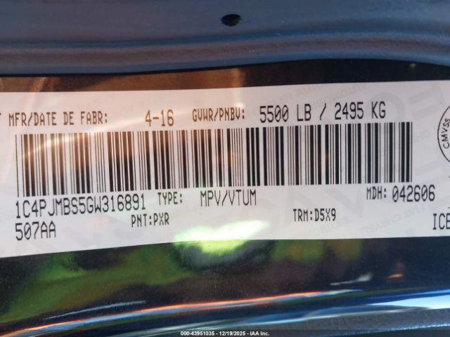 Jeep Cherokee Trailhawk Image 12