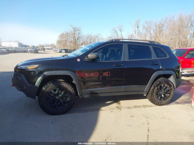 Jeep Cherokee Trailhawk Image 13