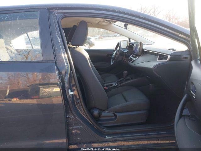 Toyota Corolla Le Image 13