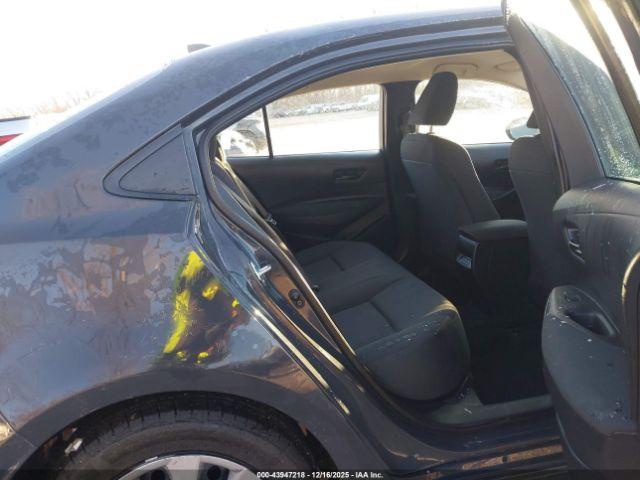 Toyota Corolla Le Image 8