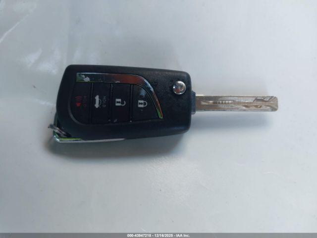 Toyota Corolla Le Image 17