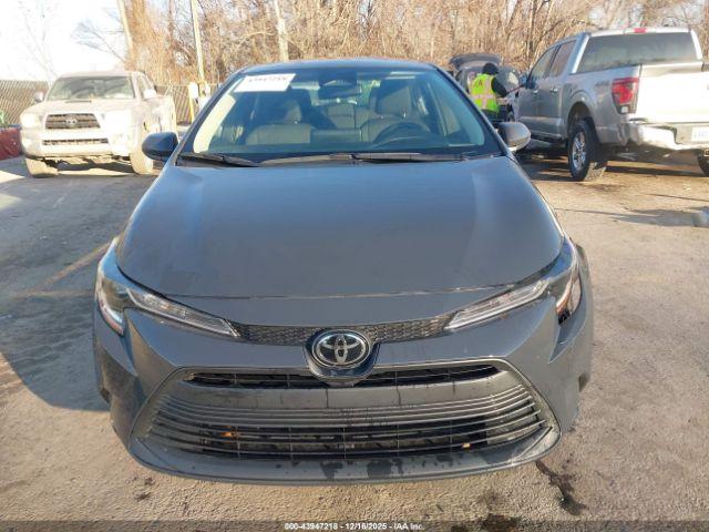 Toyota Corolla Le Image 2