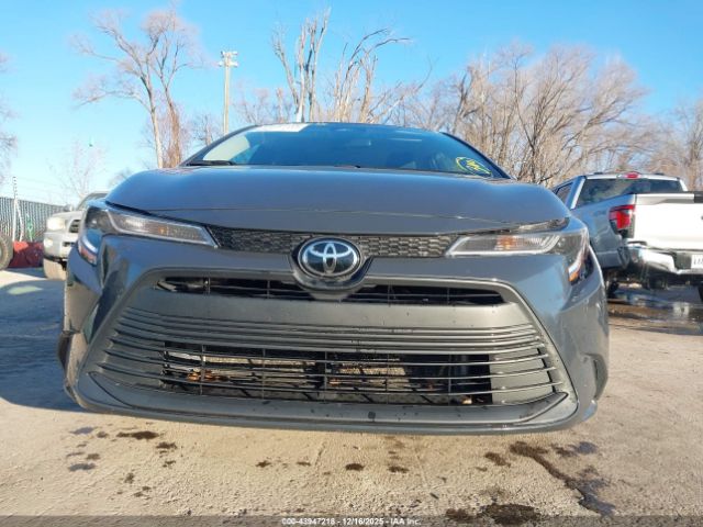 Toyota Corolla Le Image 7