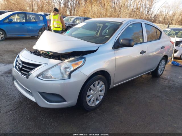 Nissan Versa 1.6 S+ Image 3