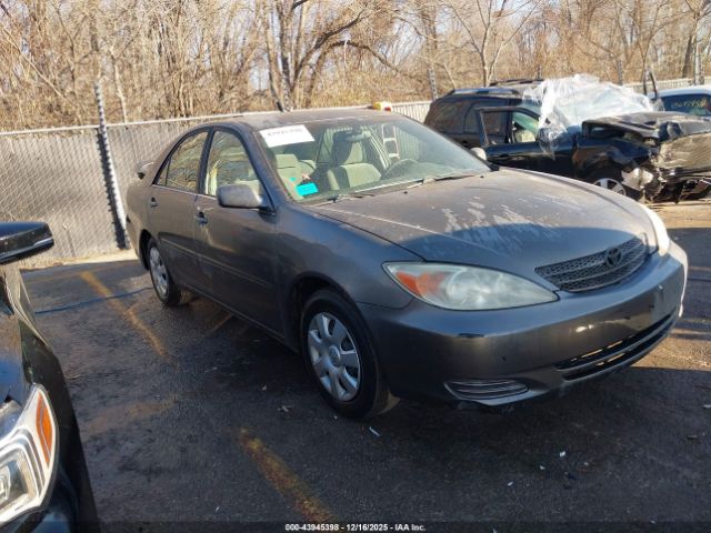 Toyota Camry Le Image 1