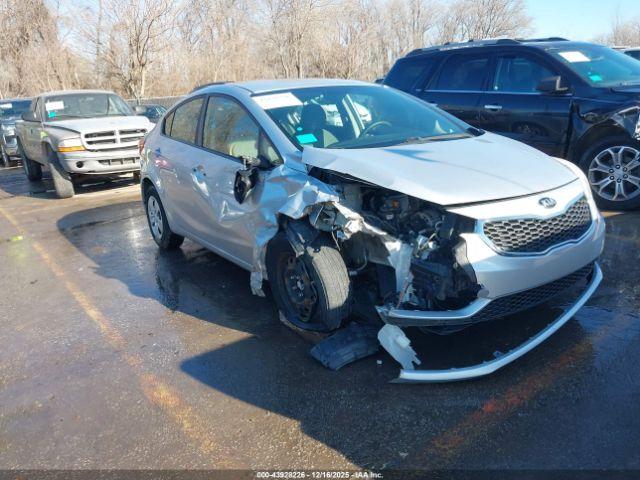  Salvage Kia Forte