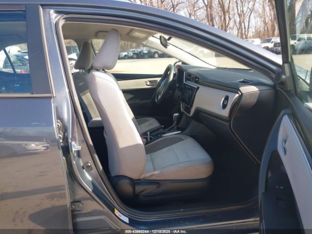 Toyota Corolla Le Image 6