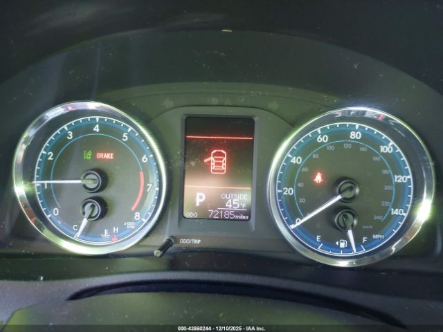 Toyota Corolla Le Image 9