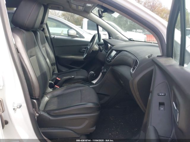 Chevrolet Trax Lt Image 2