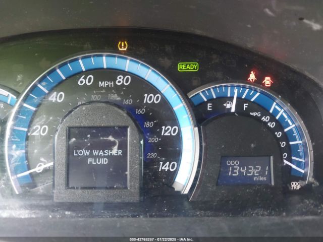 Toyota Camry Xle Image 16