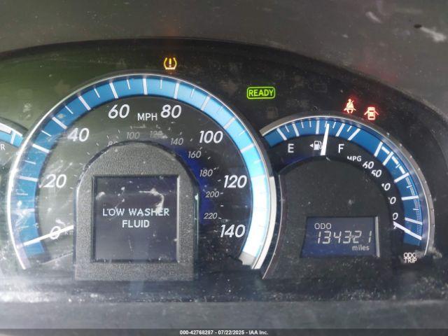 Toyota Camry Xle Image 16