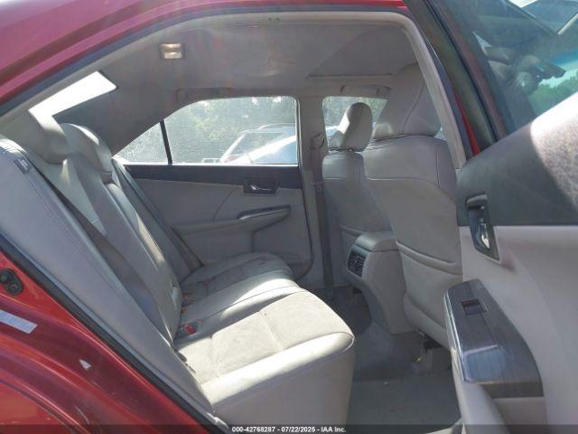 Toyota Camry Xle Image 2