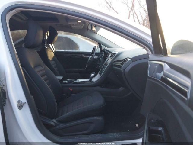 Ford Fusion Se Image 2